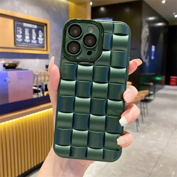 3D Woven Pattern Bump Feel with Full Camera Protection Back Cover for iPhone 12 / 12 Pro - Image 6